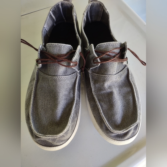 Men's Sanuks - Picture 2 of 6